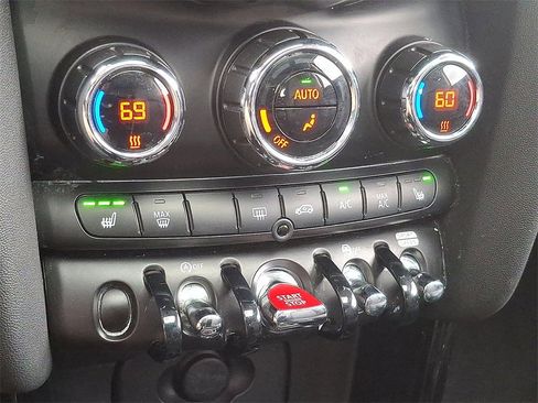 Used 2023 MINI Cooper S image 18