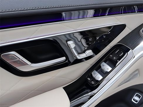 New 2025 Mercedes-Benz S 580 4MATIC Sedan image 48