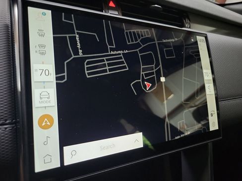 Used 2024 Land Rover Discovery Sport Dynamic SE image 32