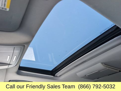 Used 2019 GMC Yukon SLT w/ Open Road Package AWD/4WD image 24