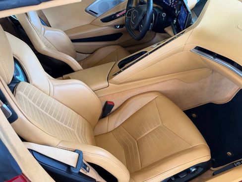 Used 2021 Chevrolet Corvette Stingray Premium Conv w/ Z51 Performance Package RWD image 21