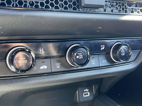 Used 2023 Honda HR-V LX image 31