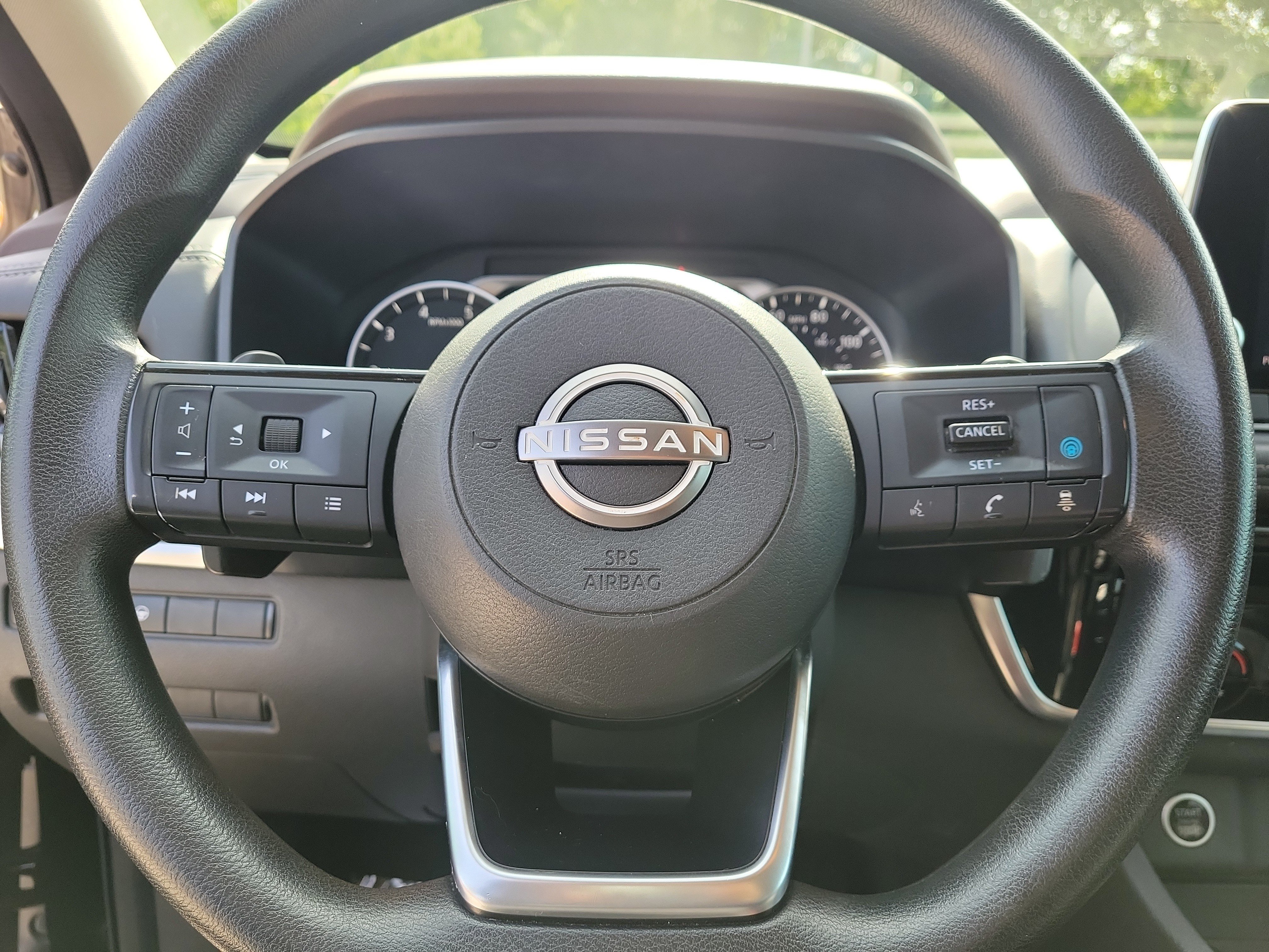 Certified 2022 Nissan Rogue SV FWD image 21