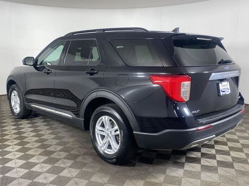 Used 2023 Ford Explorer XLT w/ Equipment Group 202A AWD/4WD image 30