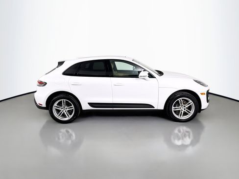 Certified 2023 Porsche Macan image 8