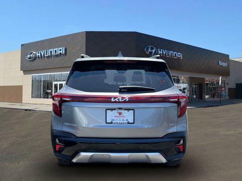 Used 2025 Kia Seltos EX w/ EX Sunroof Package AWD/4WD image 6