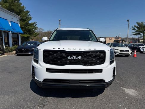 Used 2022 Kia Telluride EX w/ EX Premium Package AWD/4WD image 2