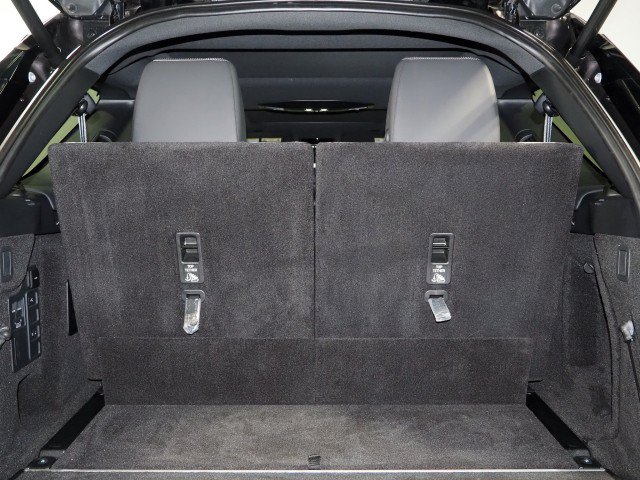 Used 2024 Land Rover Discovery Dynamic SE AWD/4WD image 56