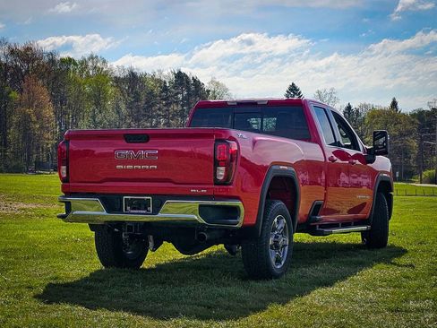New 2026 GMC Sierra 3500 SLE w/ SLE Value Package AWD/4WD image 3