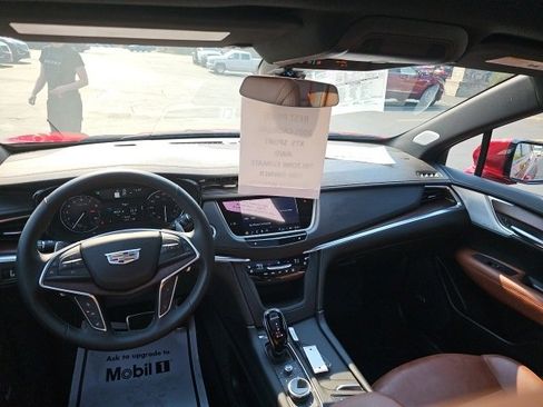 Used 2025 Cadillac XT5 Sportv image 29
