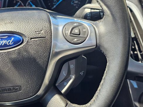 Used 2012 Ford Focus Titanium w/ Luxury Pkg FWD image 25