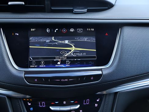 Used 2018 Cadillac XT5 Premium Luxury FWD image 24