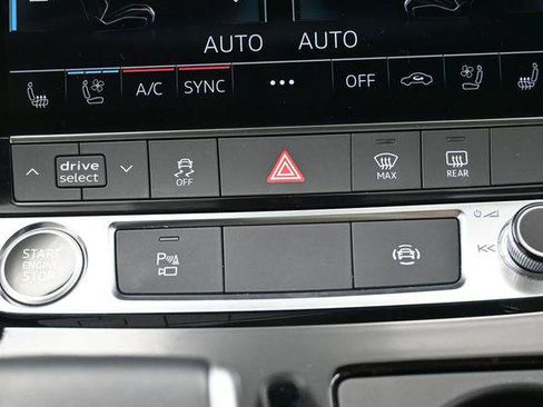 Used 2025 Audi Q7 2.0T Premium Plus AWD/4WD image 24