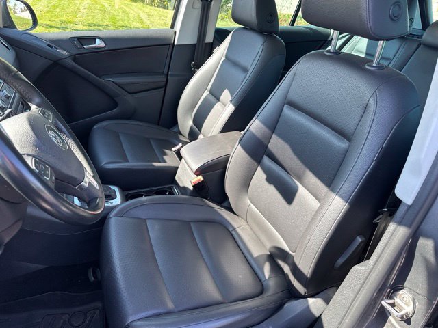 Used 2015 Volkswagen Tiguan SEL AWD/4WD image 10