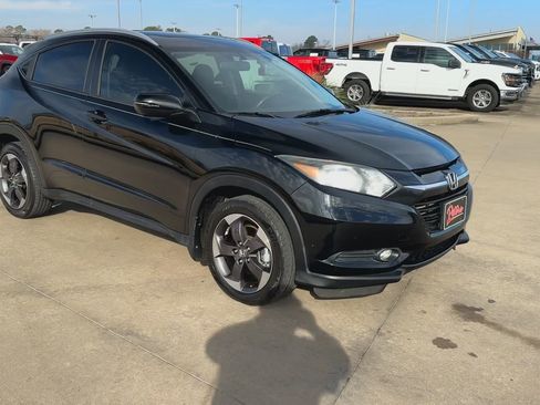 Used 2018 Honda HR-V EX-L image 3
