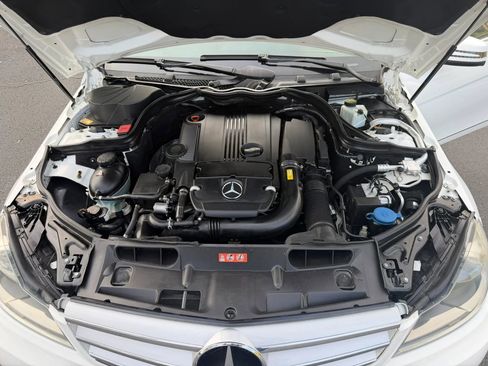 Used 2013 Mercedes-Benz C 250 Sedan image 34