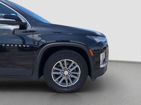 Used 2023 Chevrolet Traverse LT FWD image 23