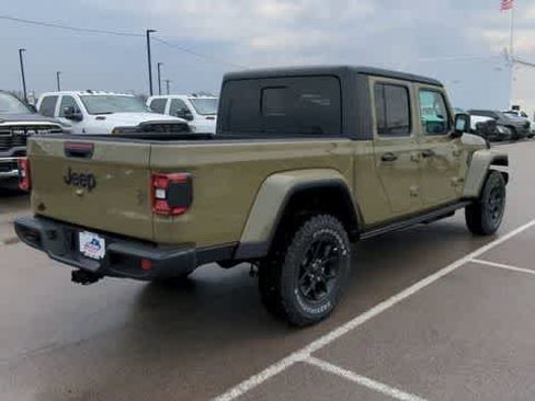 New 2026 Jeep Gladiator Sport image 8