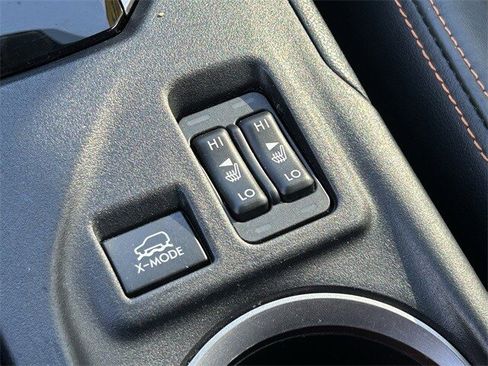 Used 2019 Subaru Crosstrek 2.0i Limited w/ Moonroof Package w/Navigation image 25