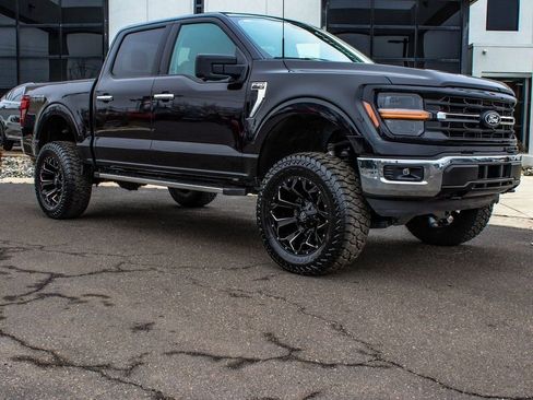 Used 2024 Ford F150 XLT image 3