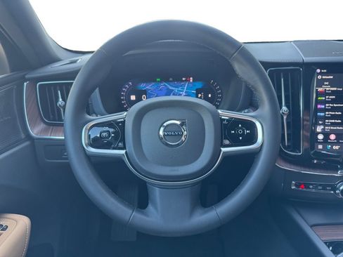 Certified 2023 Volvo XC60 B5 Ultimate AWD/4WD image 15