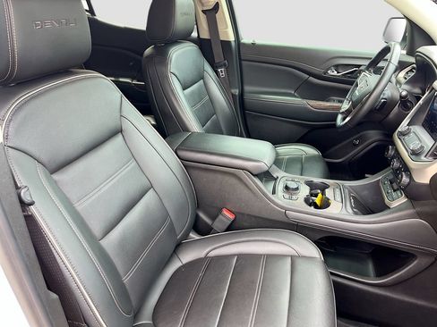 Used 2022 GMC Acadia Denali w/ Denali Ultimate Package FWD image 31
