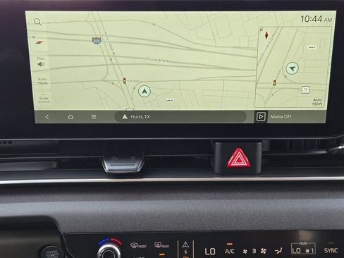 New 2026 Kia Carnival EX FWD image 12