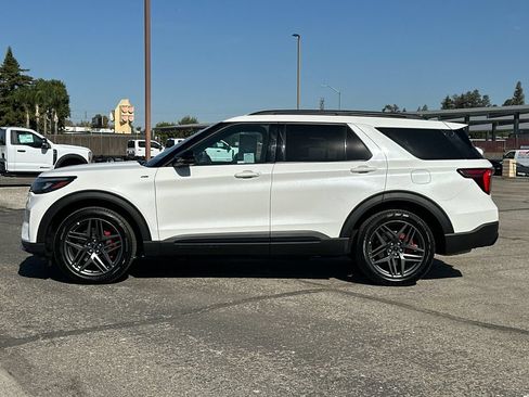 Certified 2025 Ford Explorer ST-Line w/ ST-Line Street Pack AWD/4WD image 6