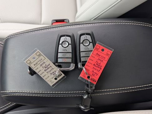 Used 2025 Ford Mustang Mach-E Premium RWD image 36