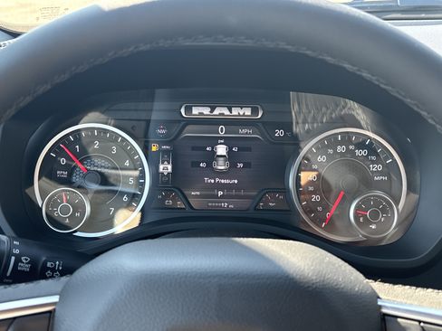 New 2026 RAM 1500 Big Horn AWD/4WD image 29