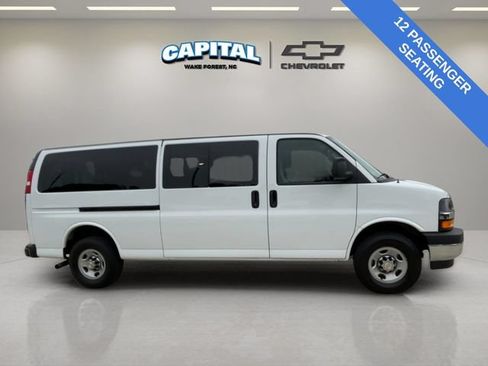Used 2024 Chevrolet Express 3500 LT w/ LT Preferred Equipment Group RWD image 6