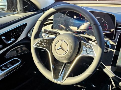 New 2026 Mercedes-Benz E 350 4MATIC Sedan image 28