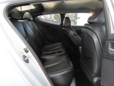 Used 2013 Hyundai Veloster Turbo FWD image 27