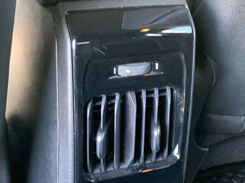 Used 2025 Jeep Compass Trailhawk w/ Trailer Tow Group image 23