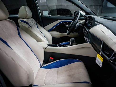 Certified 2025 Acura ADX A-Spec image 18