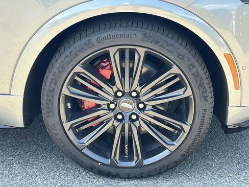 New 2026 Cadillac Lyriq V AWD/4WD image 33
