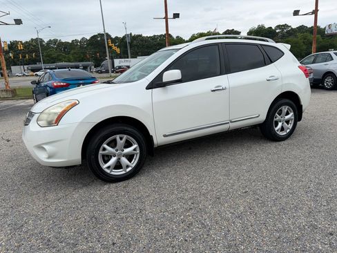 Used 2011 Nissan Rogue SV FWD image 15