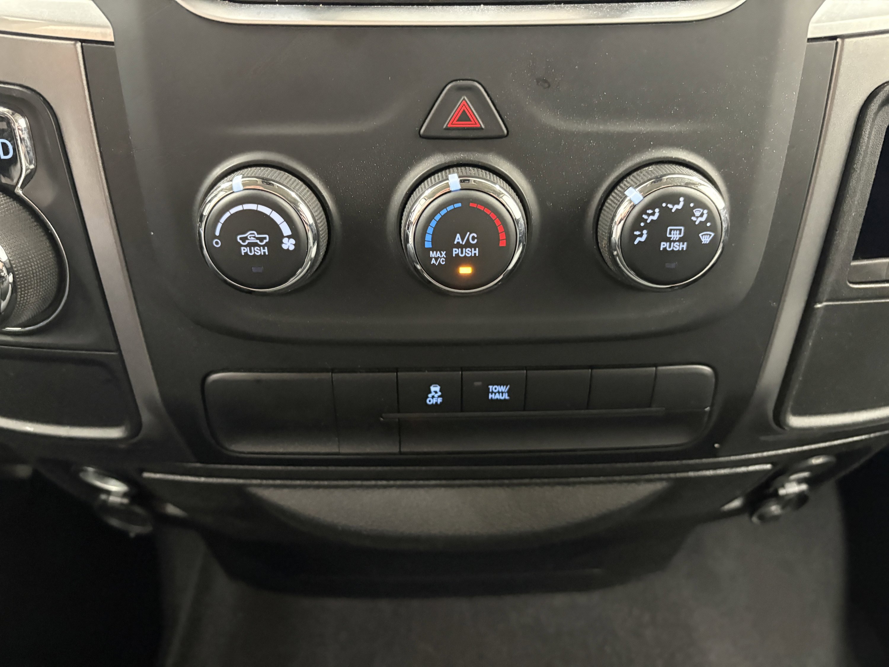 Used 2024 RAM 1500 Classic SLT RWD image 17