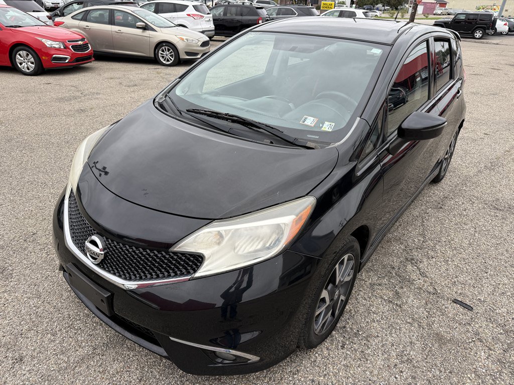 Used 2015 Nissan Versa Note SR w/ SR Tech Package FWD image 2