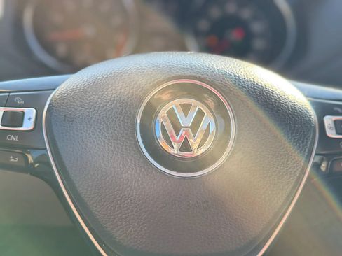 Used 2017 Volkswagen Jetta SE FWD image 32