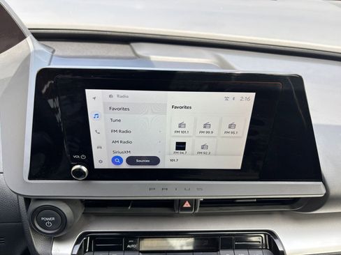 Used 2025 Toyota Prius LE image 21