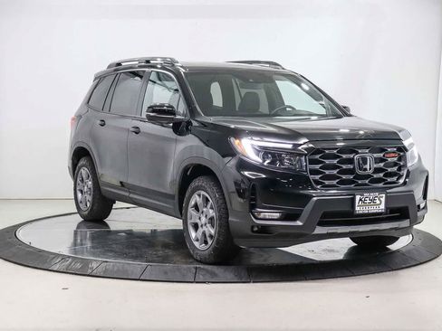 Used 2024 Honda Passport TrailSport image 5