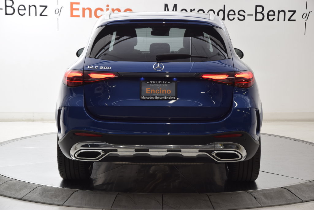 Used 2023 Mercedes-Benz GLC 300 image 5