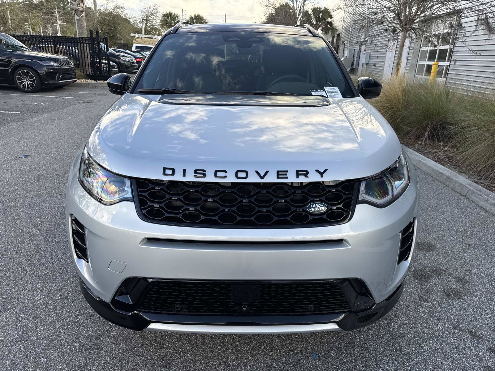 Used 2026 Land Rover Discovery Sport Landmark AWD/4WD image 8