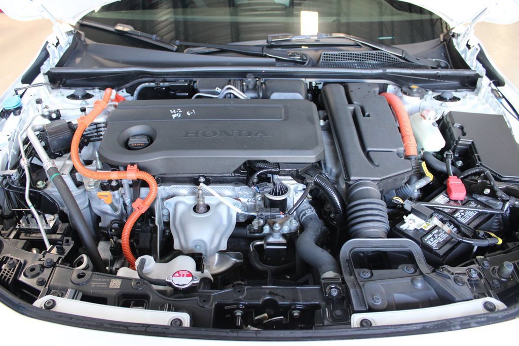Certified 2025 Honda Civic FWD Hybrid Sedan image 9