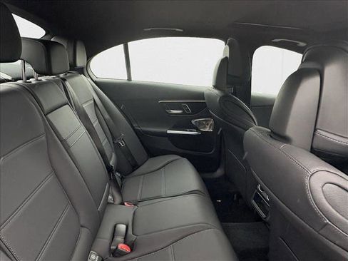 New 2025 Mercedes-Benz C 300 4MATIC Sedan image 23