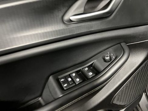 Used 2024 Jeep Grand Cherokee Laredo image 22