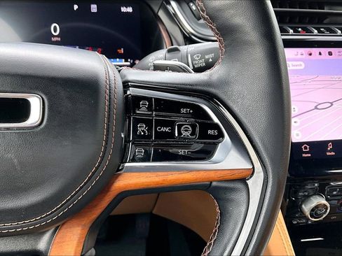 Used 2022 Jeep Grand Cherokee Summit image 12