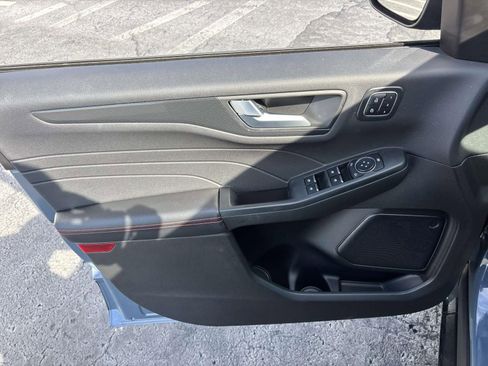 Used 2023 Ford Escape ST-Line Elite image 13