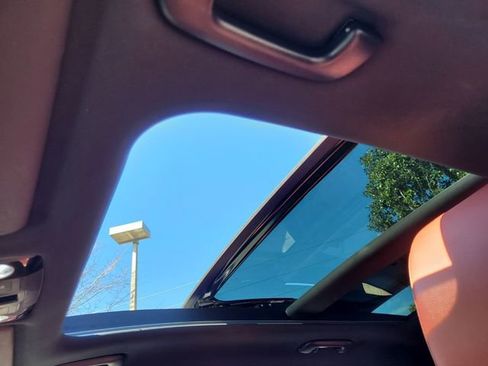 Used 2023 Kia Sportage SX image 5